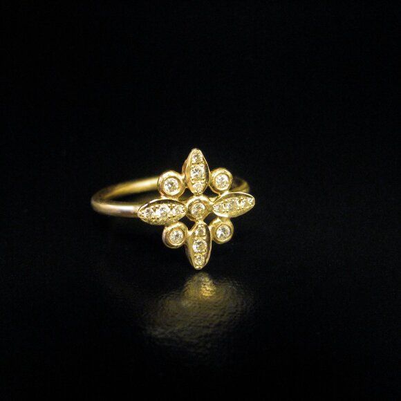 Engagement ring. Diamonds ring. 14k Yellow gold ring set with 0.22ct Diamonds. - Picture 1 of 12